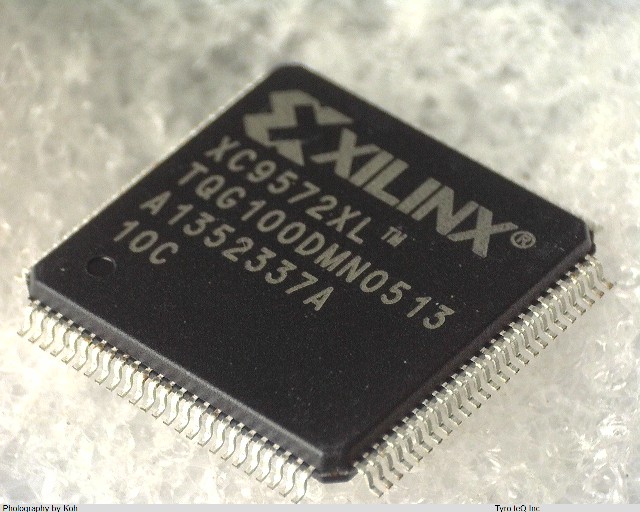 XC9572XL-10TQG100C