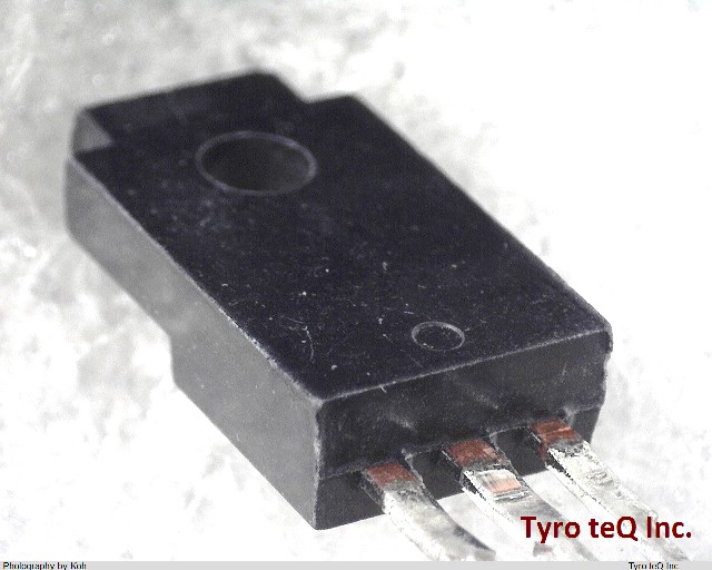 UPC79M08HF