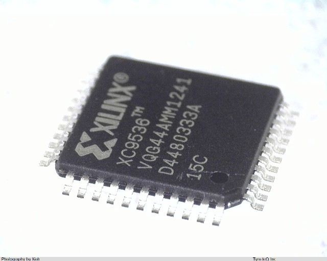 XC9536-15VQG44C
