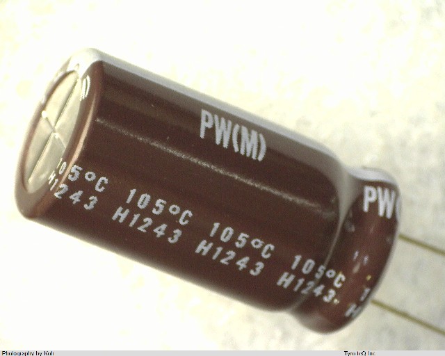 UPW1C222MHD