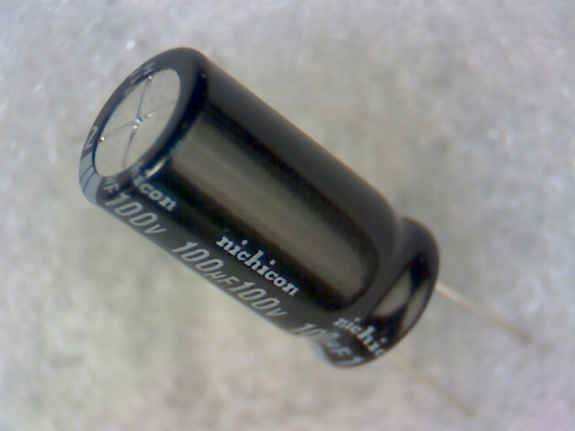 UVZ2A101MPD