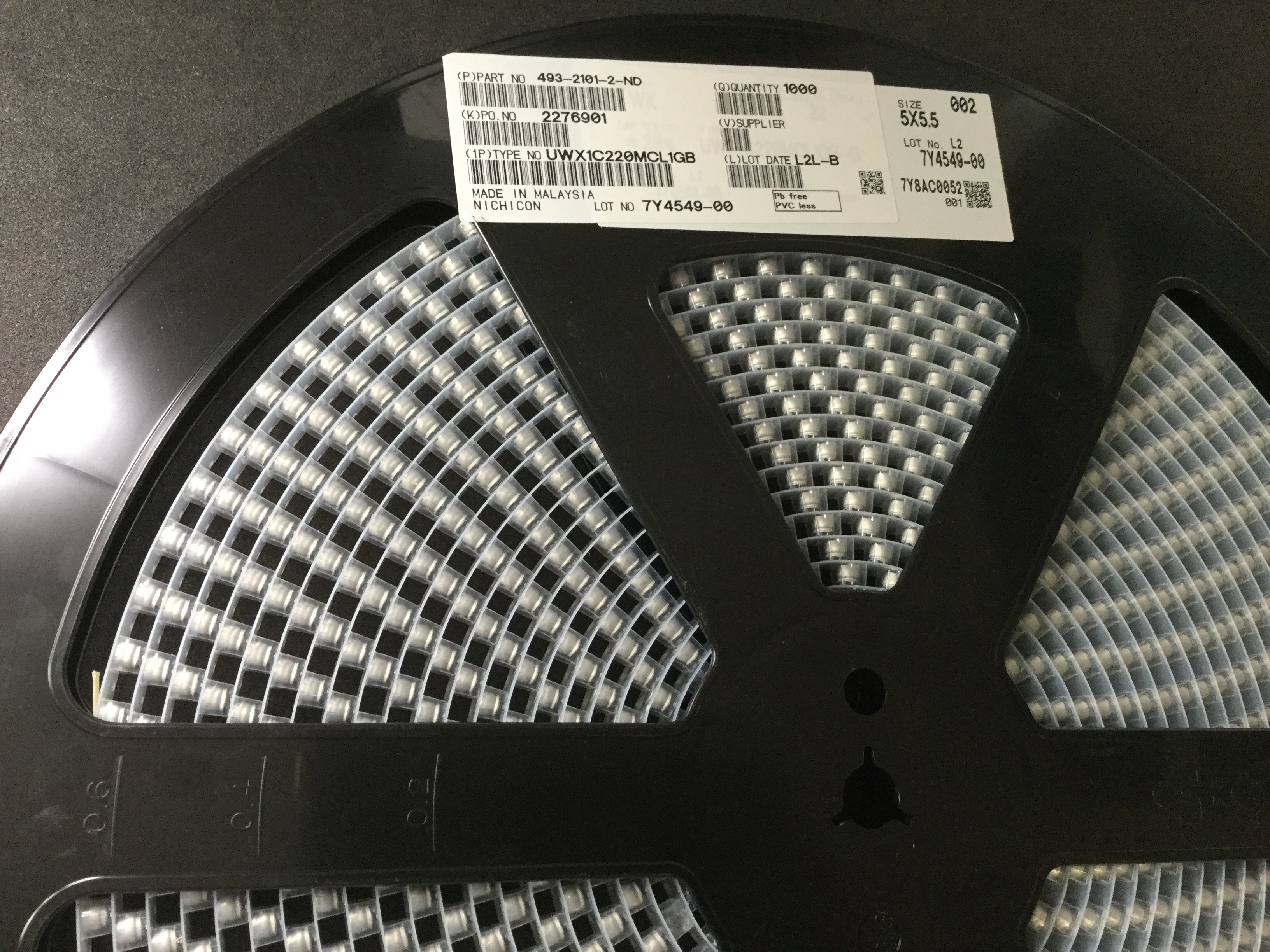UWX1C220MCL1GB