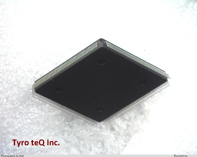 XCS20XL-4PQG208C