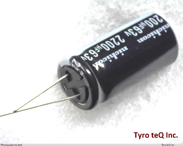 UVZ1J222MHD