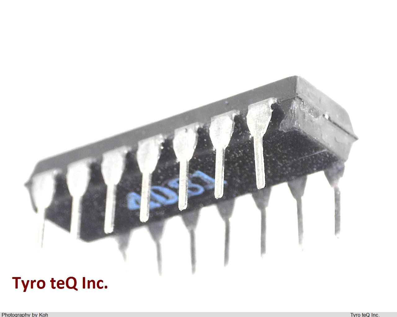 UPD4081C