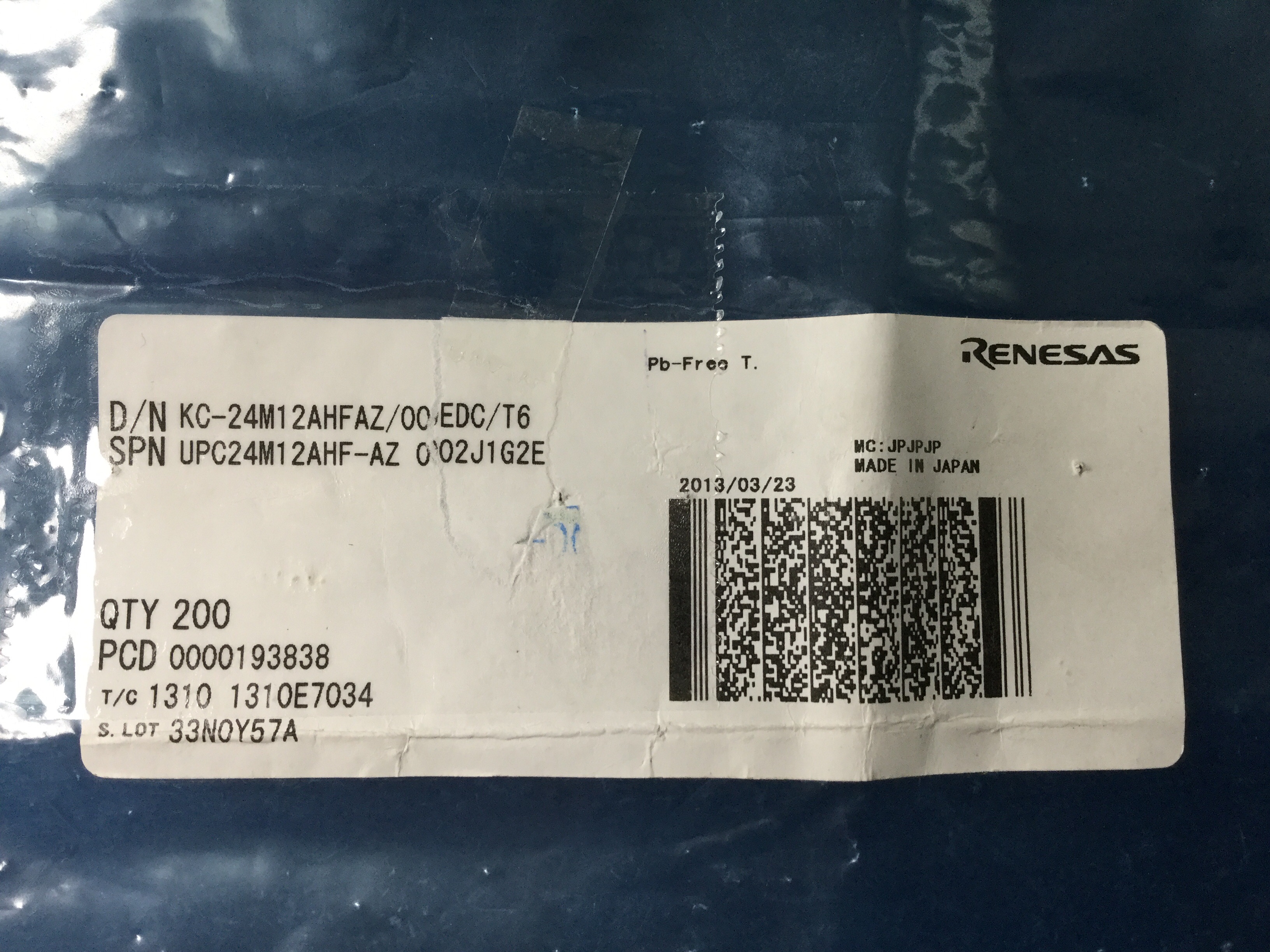 UPC24M12AHF-AZ