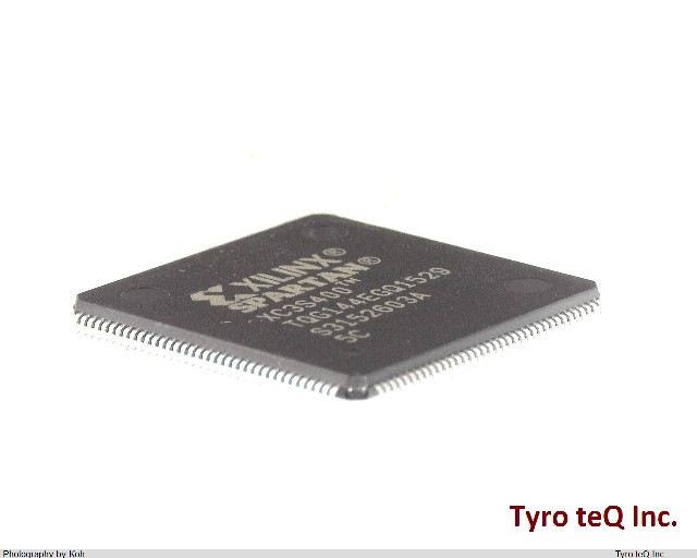 XC3S400-5TQG144C