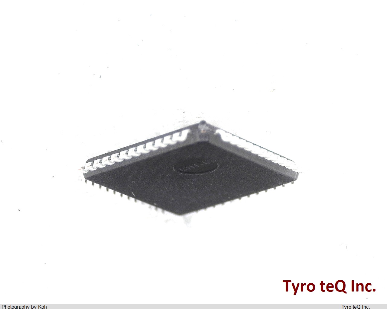 XR16M890IM48-F