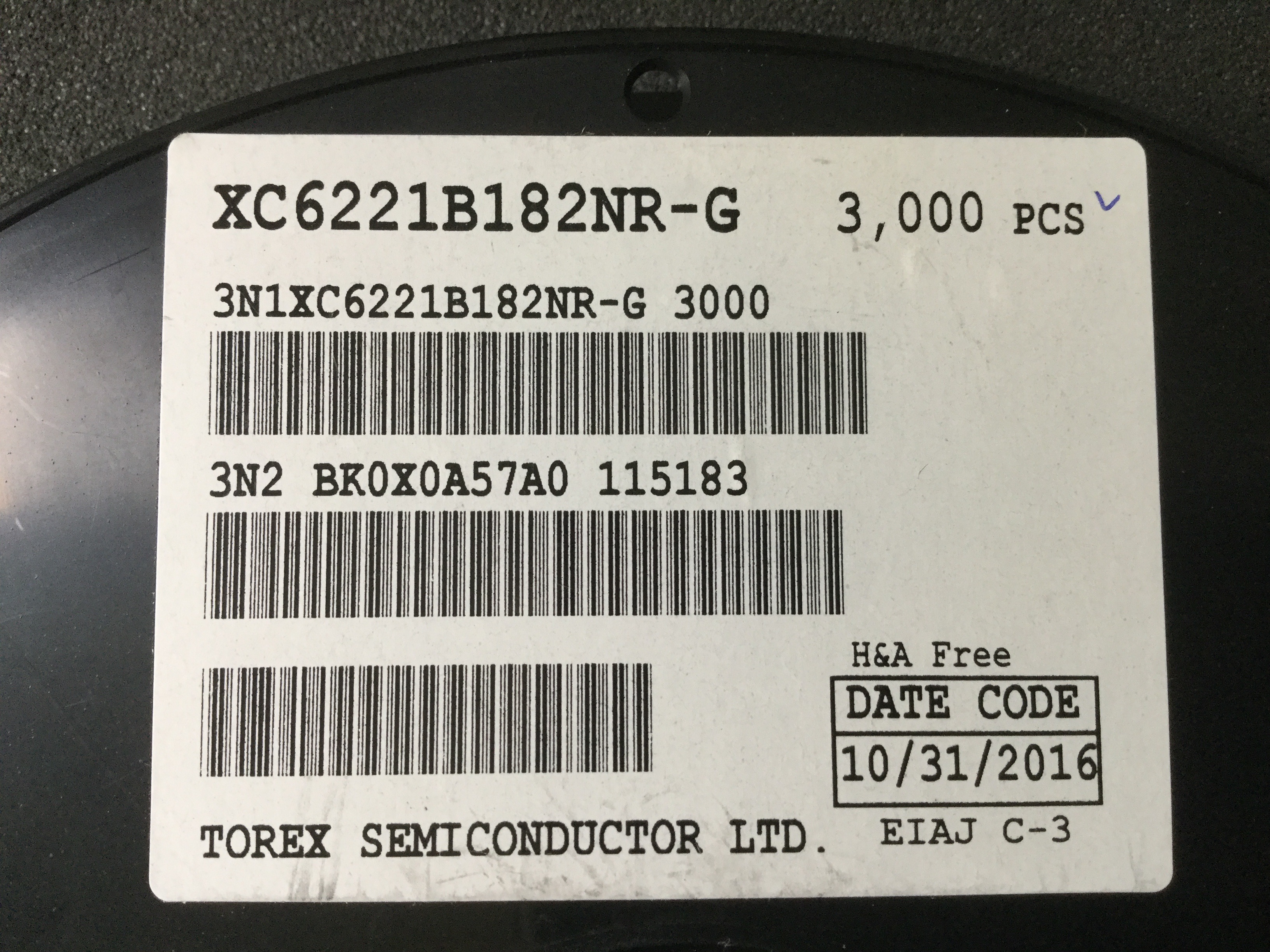 XC6221B182NR-G