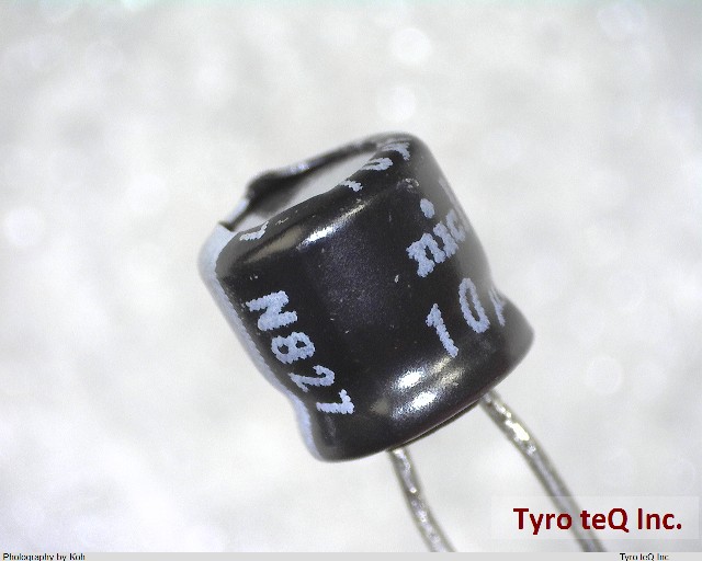 UMA1E100MDD1TP