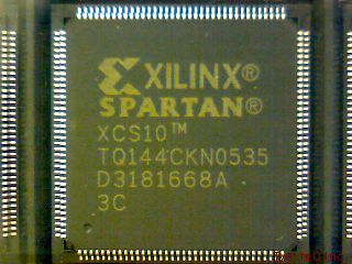 XCS10-3TQ144C