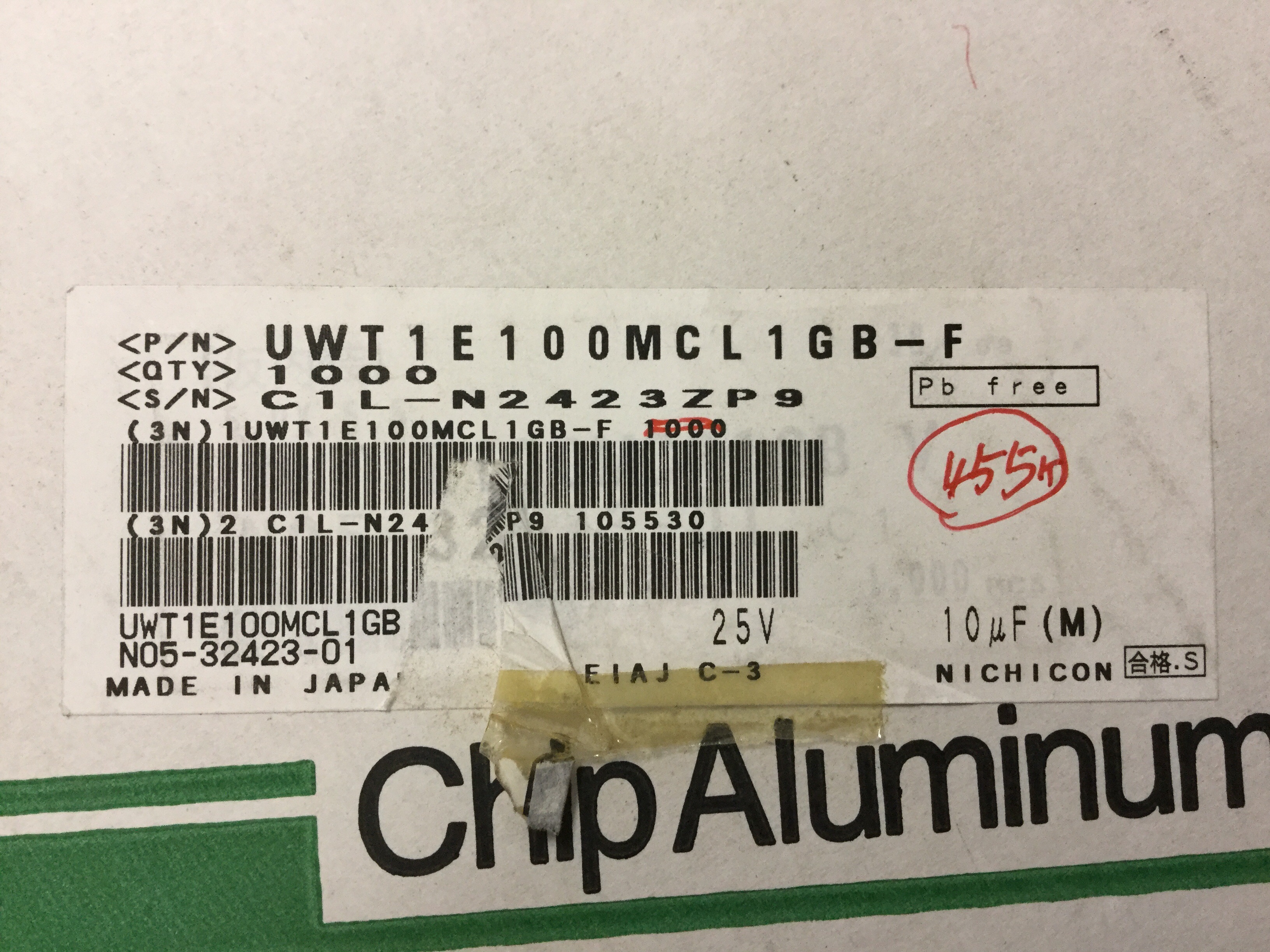 UWT1E100MCL1GB-F