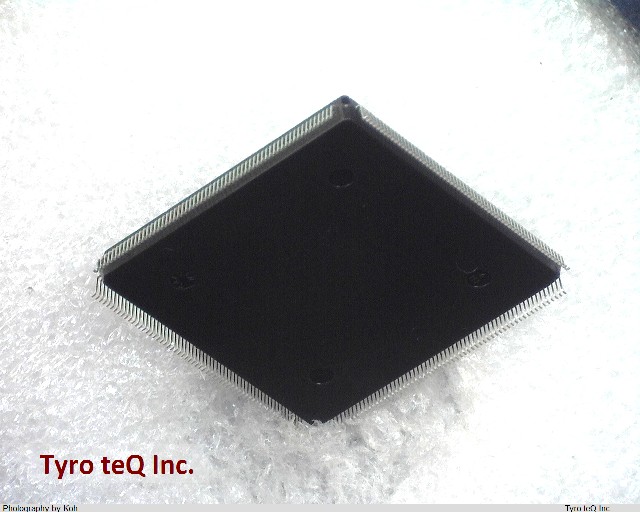 XCS40XL-4PQG240C