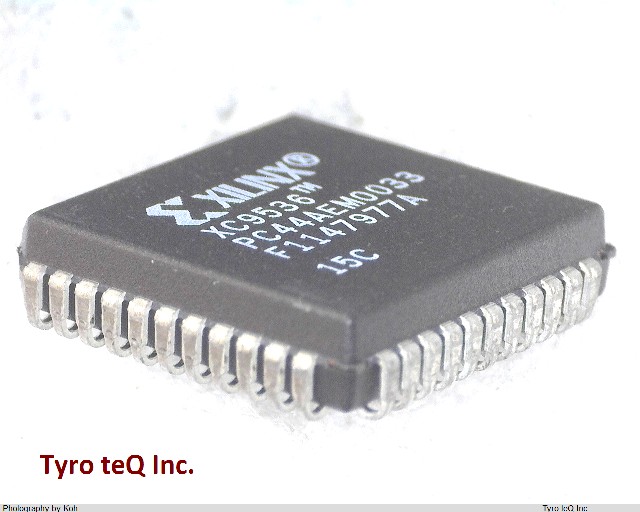 XC9536-15PC44C