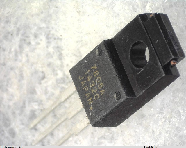 UPC7805AHF-AZ　