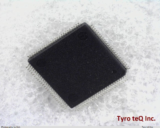 XCS10-3VQ100I