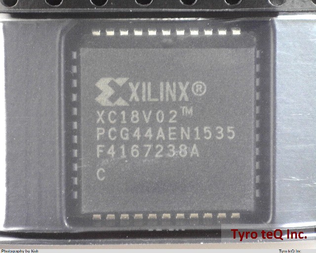 XC18V02PCG44C