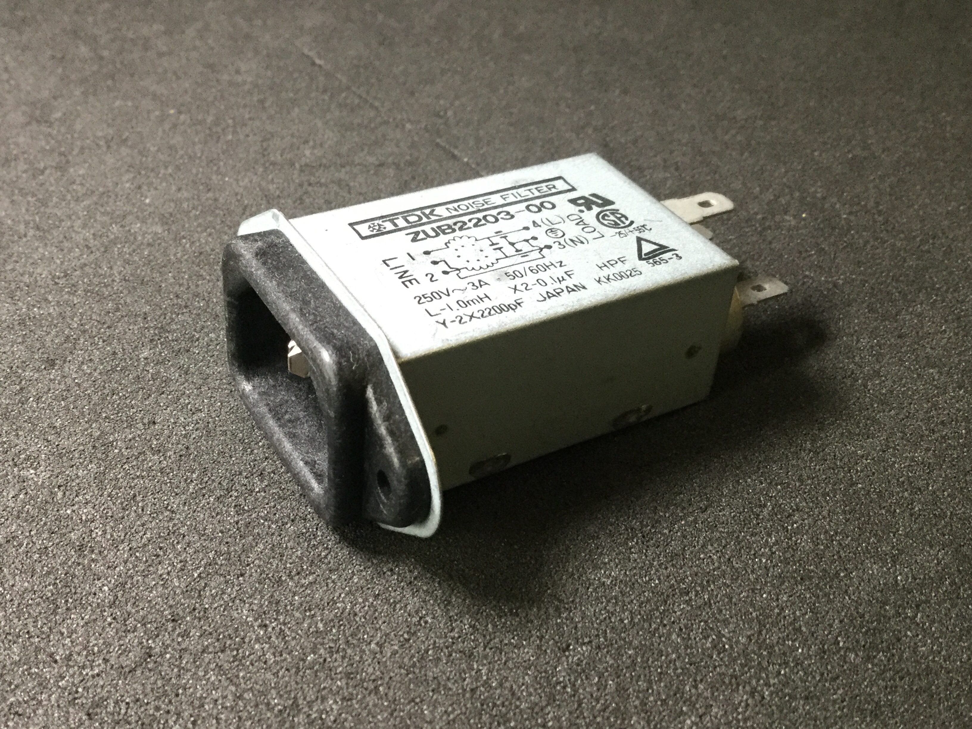 ZUB2203-00