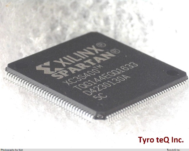 XC3S400-5TQG144C