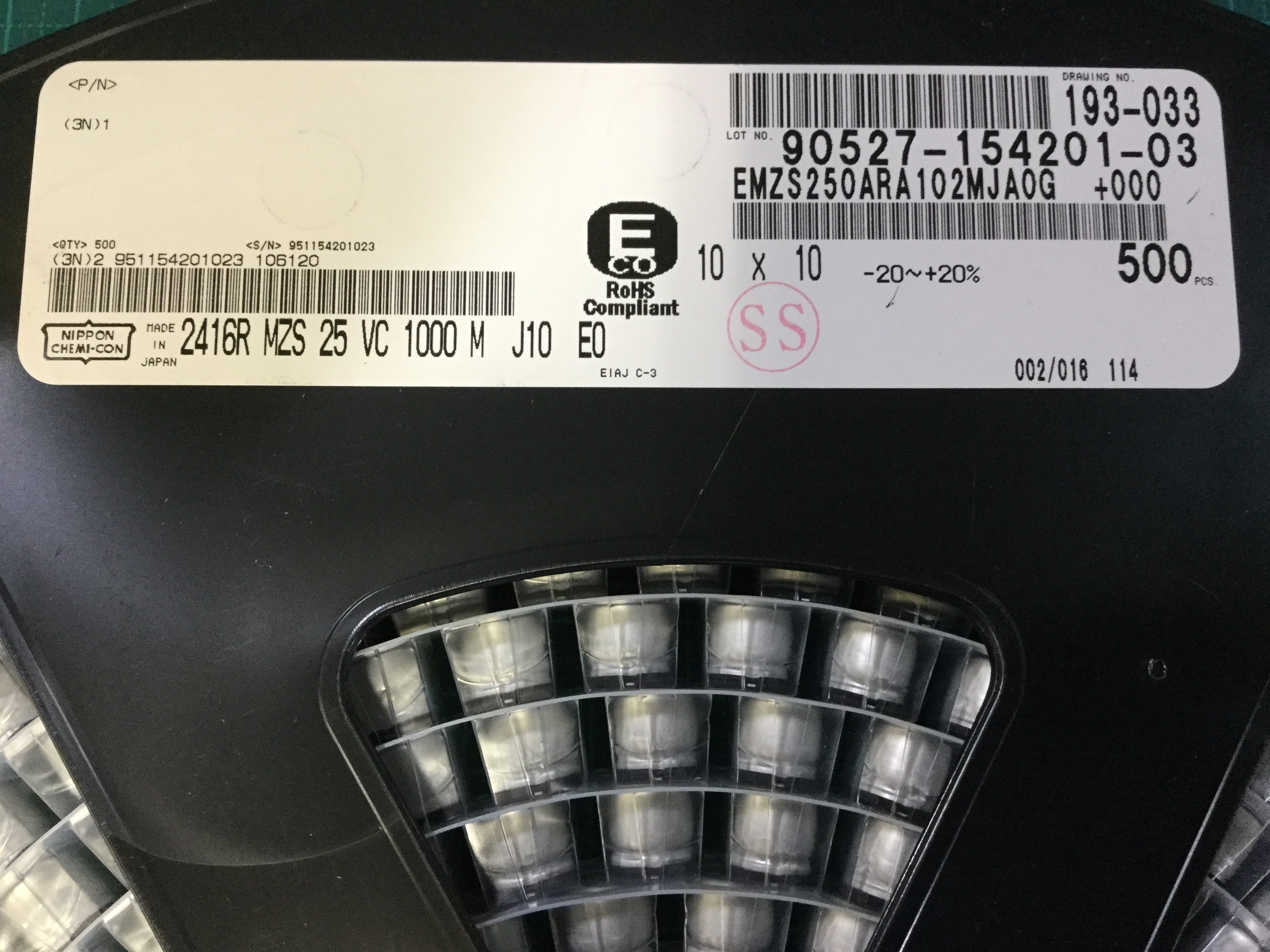 EMZS250ARA102MJA0G