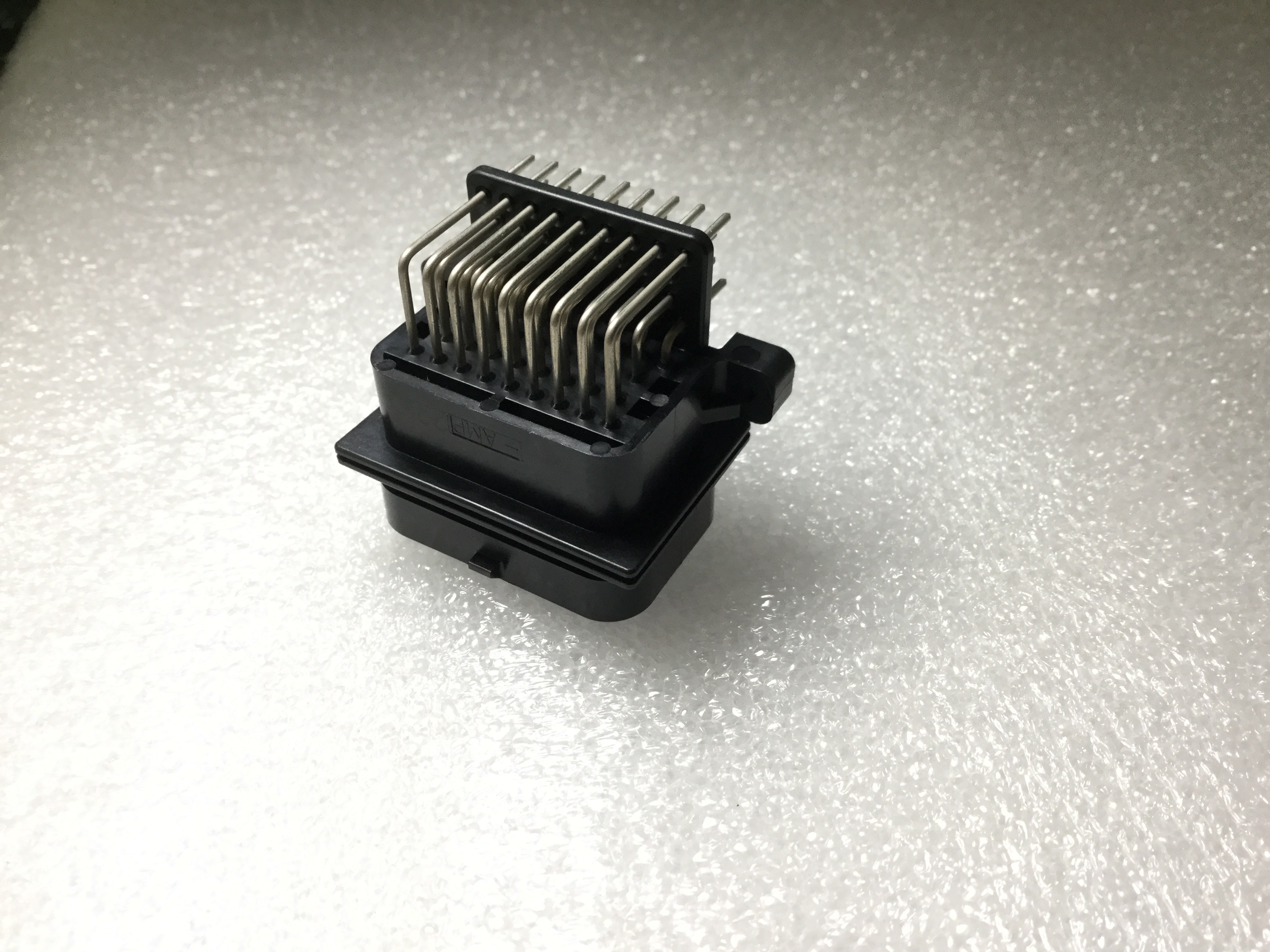 6437288-1