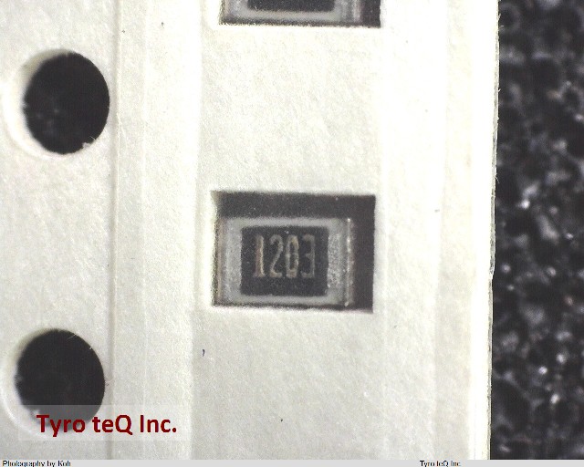 MCR10EZPF1203