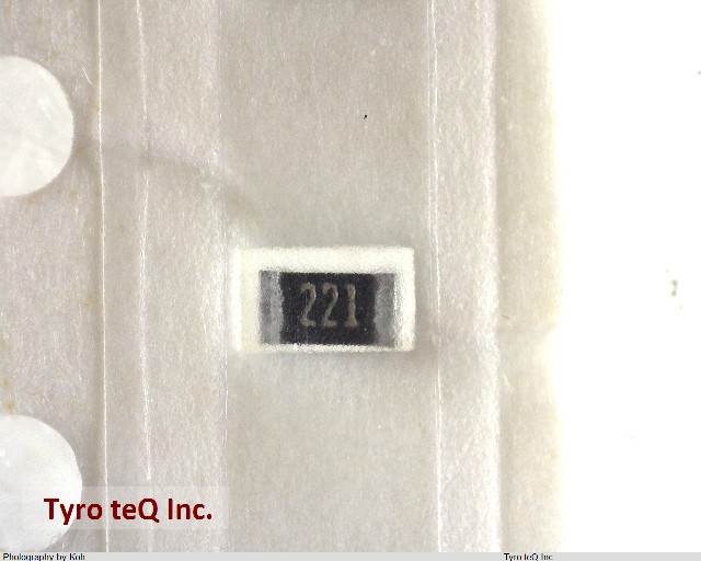 MCR03EZPJ221