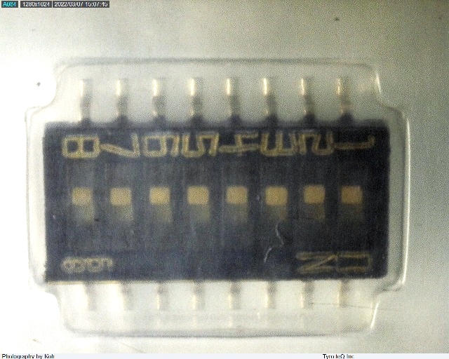 LC4064V-75TN44-10I