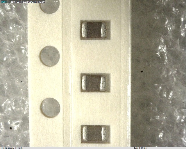 GRM216F11H103ZA01D