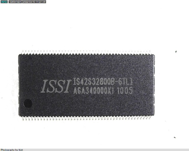 IS42S32800B-6TLI