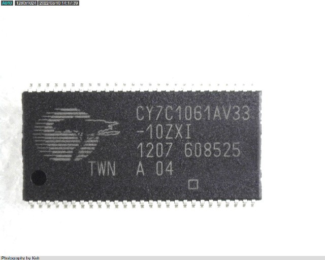CY7C1061AV33-10ZXI