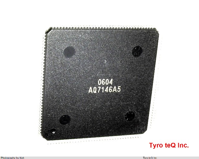 LC4256V-75TN144C