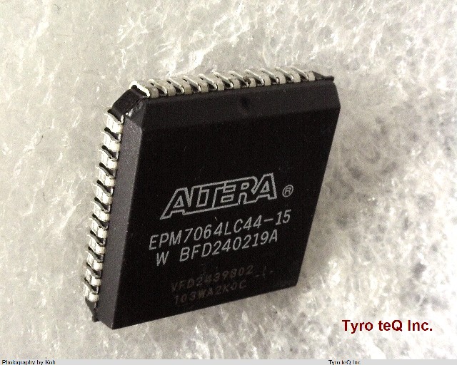 EPM7064LC44-15