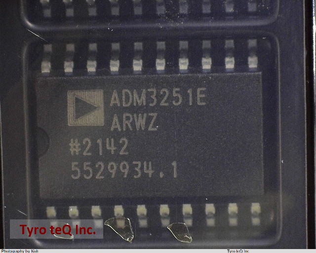ADM3251EARWZ