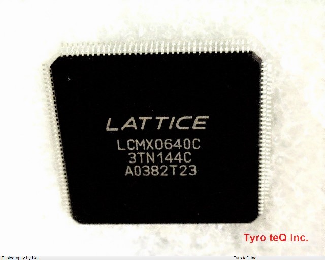 LCMXO640C-3TN144C