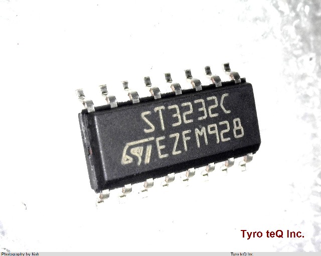 ST3232CDR