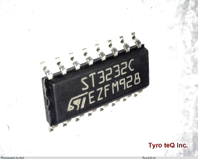 ST3232CDR