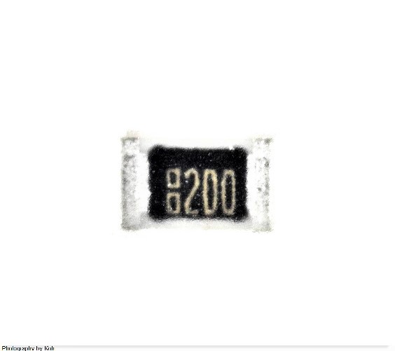 MCR10EZHF8200