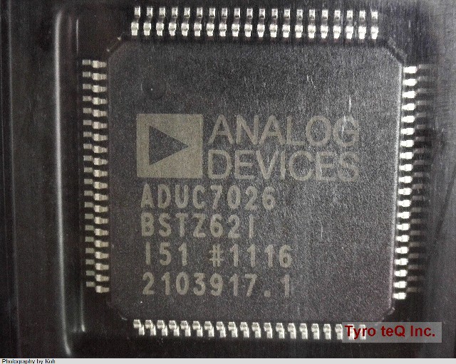 ADUC7026BSTZ62I