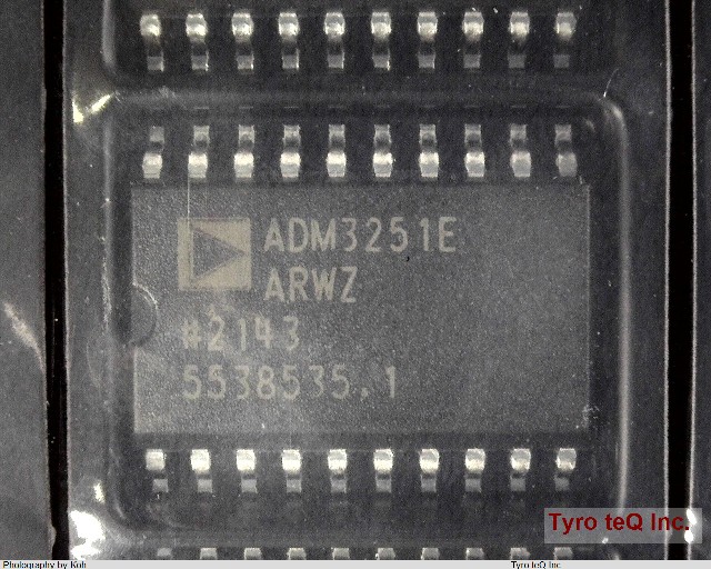ADM3251EARWZ
