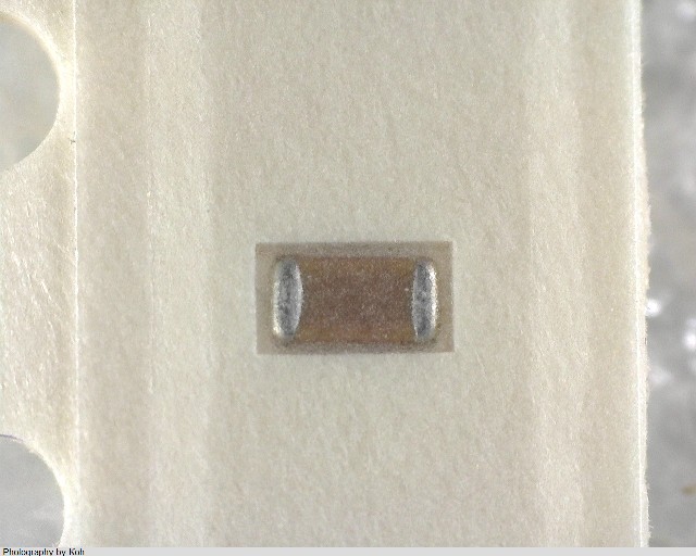 GRM188R71E105KA12D
