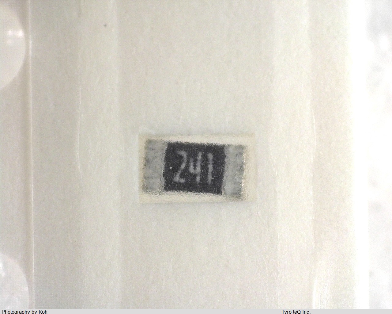 RK73B1JTTD241J