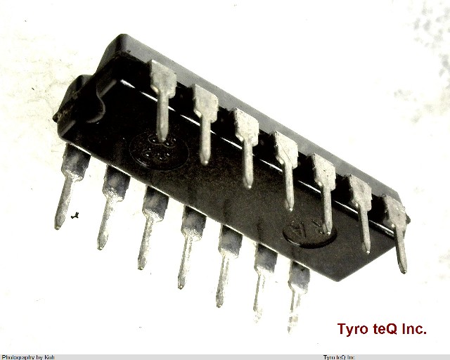 HD7402P