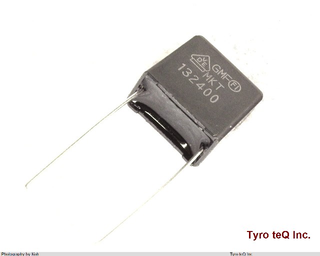 ECQU3A104MG