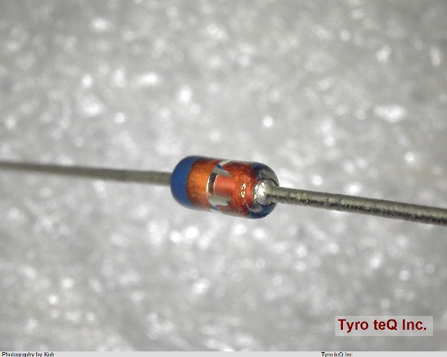 1S1585