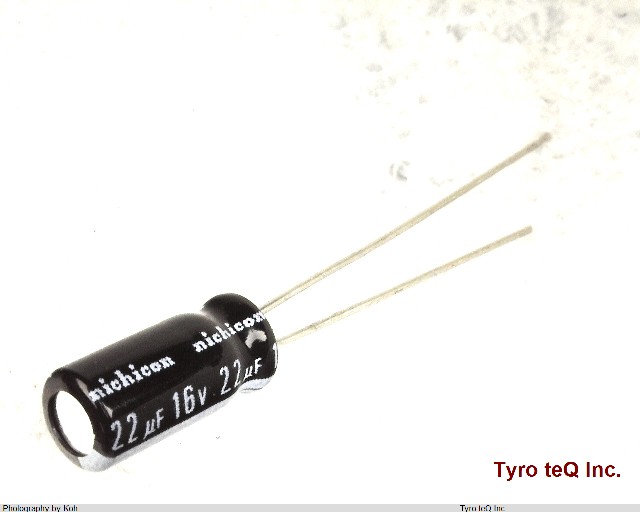 UVR1C220MDA