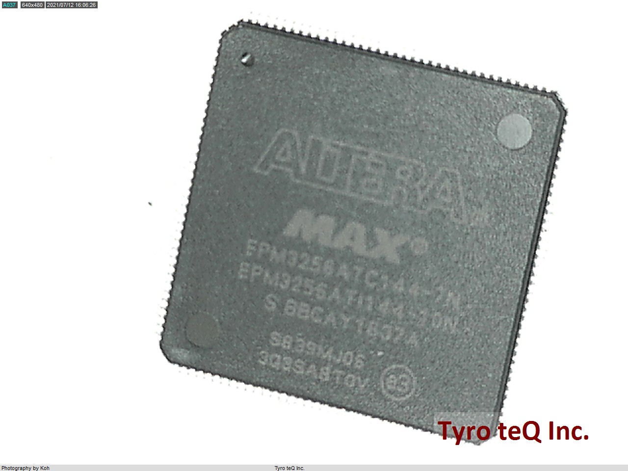 EPM3256ATC144-7