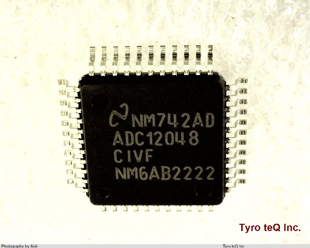 ADC12048CIVF
