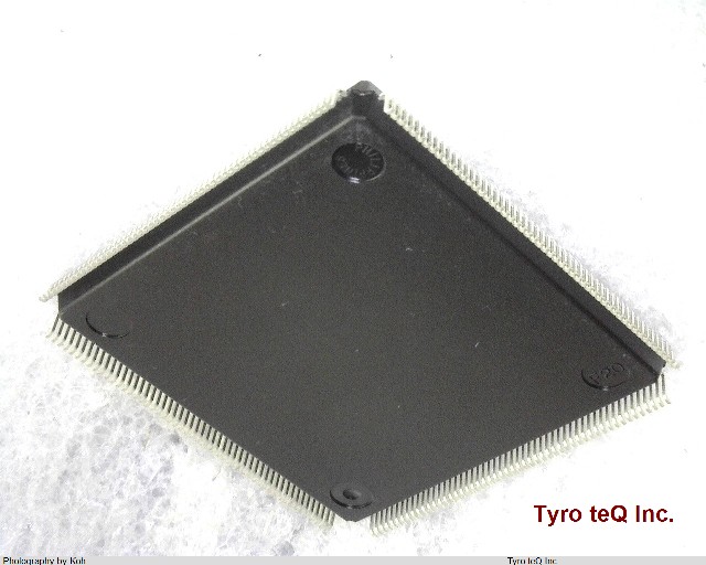 EP1K50QC208-3N