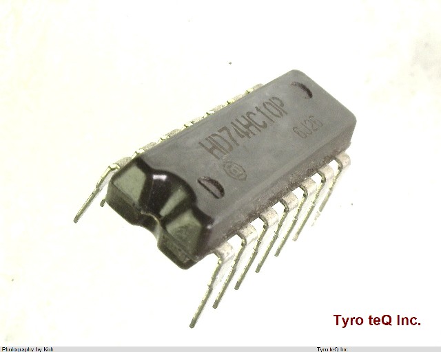 HD74HC10P